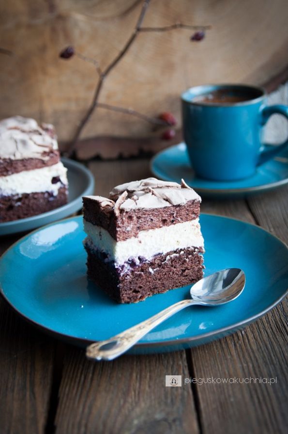 ciasto czekoladowe z bezą
